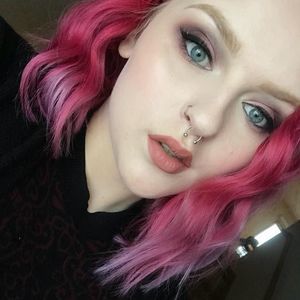 Meet your Posher, Abigail